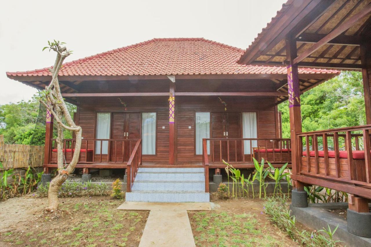 Uma Hostel Lembongan Exterior photo